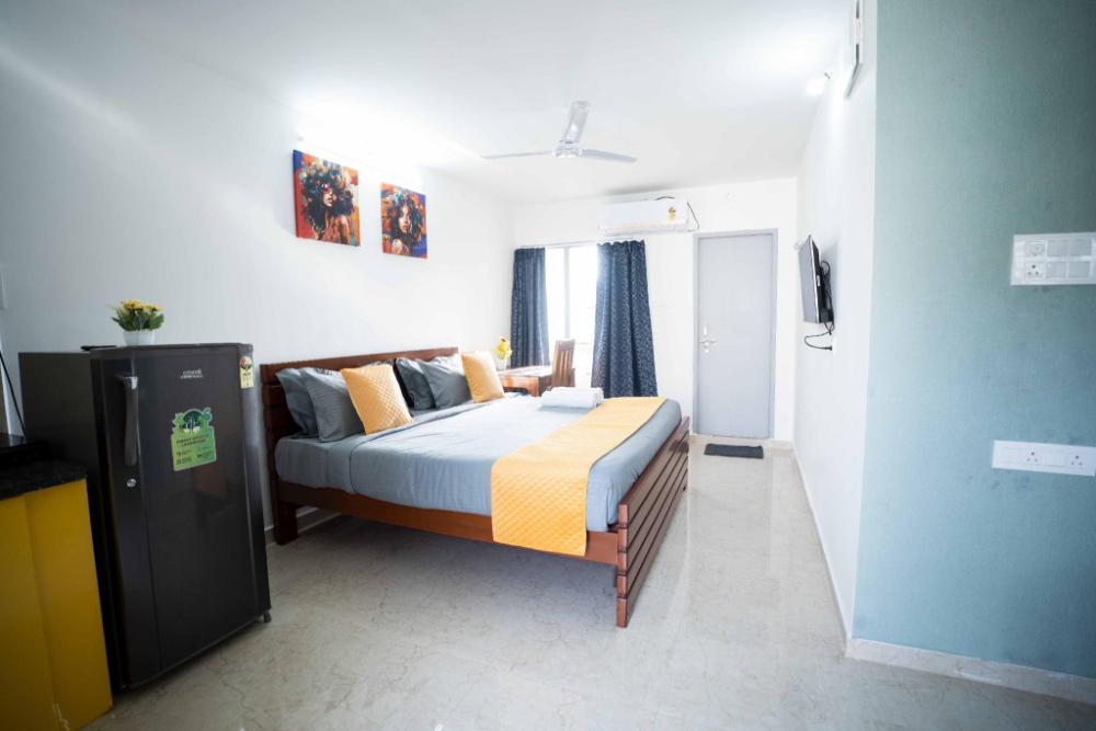 yellow bells studios and suites