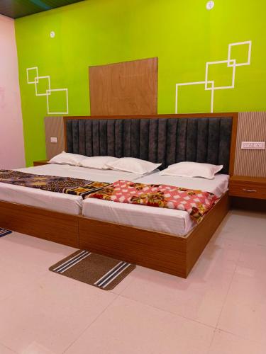 grihalaxmi paying guest house