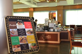 pars international hotel