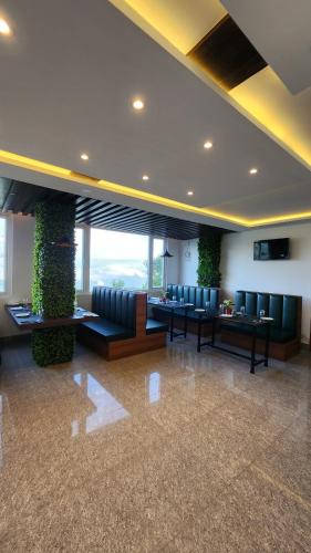 voyage royal retreat