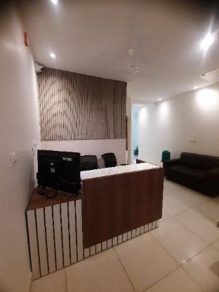 The Highclass Hotel,,2 star