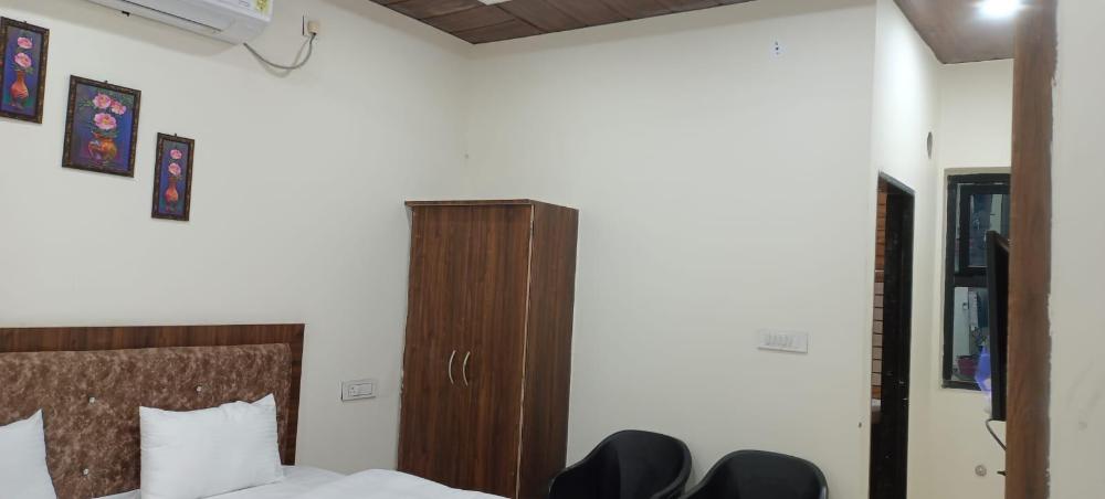 hotel royal sagar by grb