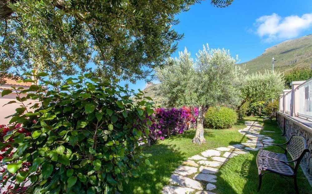hotel ristorante borgo la tana