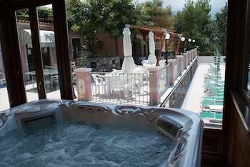 hotel ristorante borgo la tana