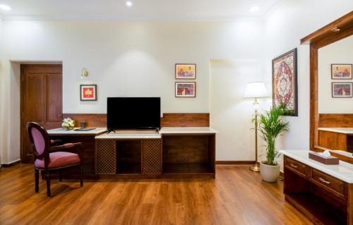 moghal mahal resort rajbagh srinagar