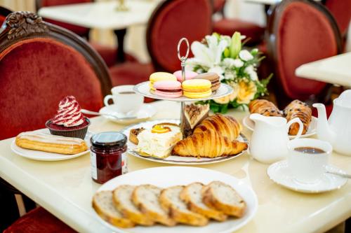 moghal mahal resort rajbagh srinagar