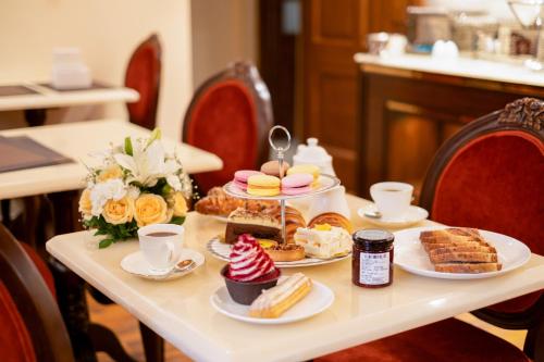 moghal mahal resort rajbagh srinagar