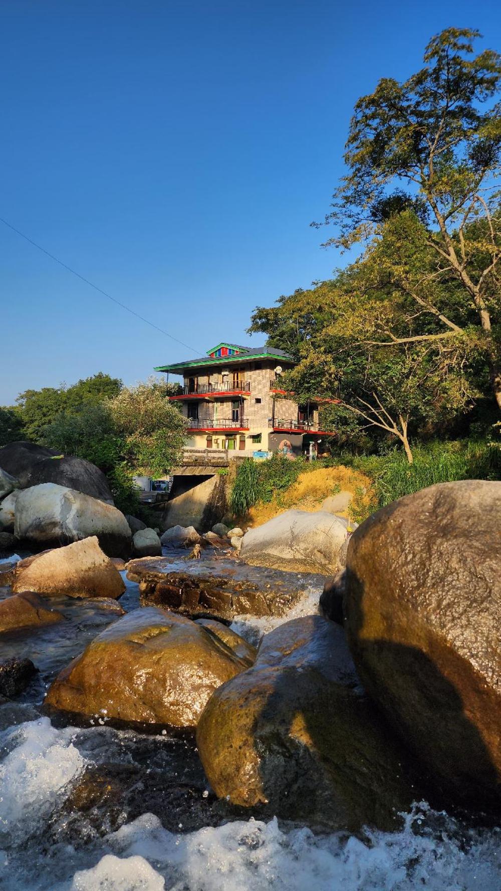 river view villa bir