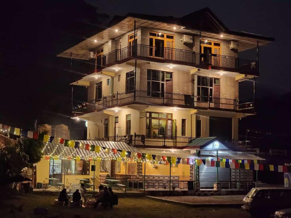 river view villa bir