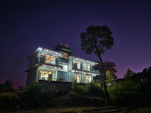 pristine edge kasauli