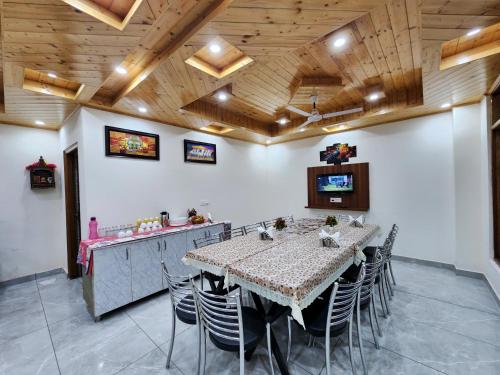 pristine edge kasauli