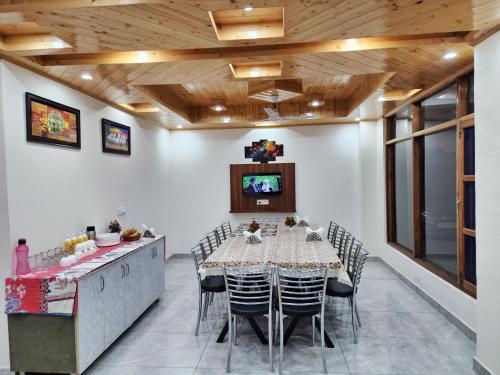 pristine edge kasauli