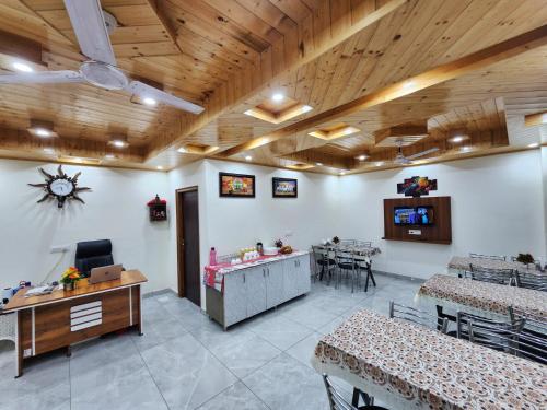 pristine edge kasauli