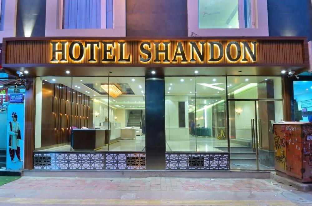 hotel shandon 2 mins from cannaught place