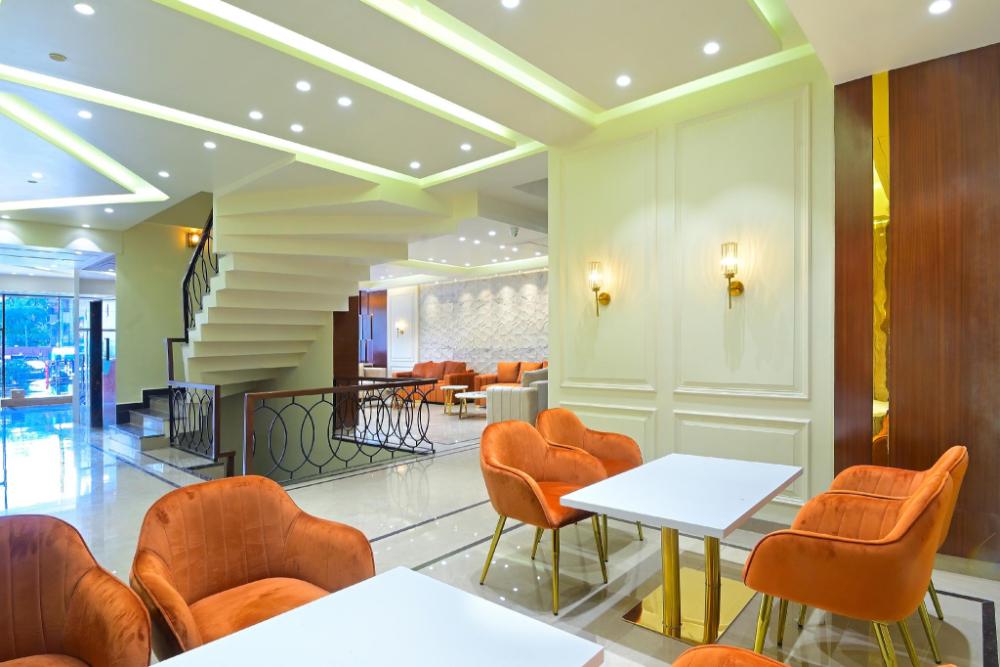 hotel shandon 2 mins from cannaught place