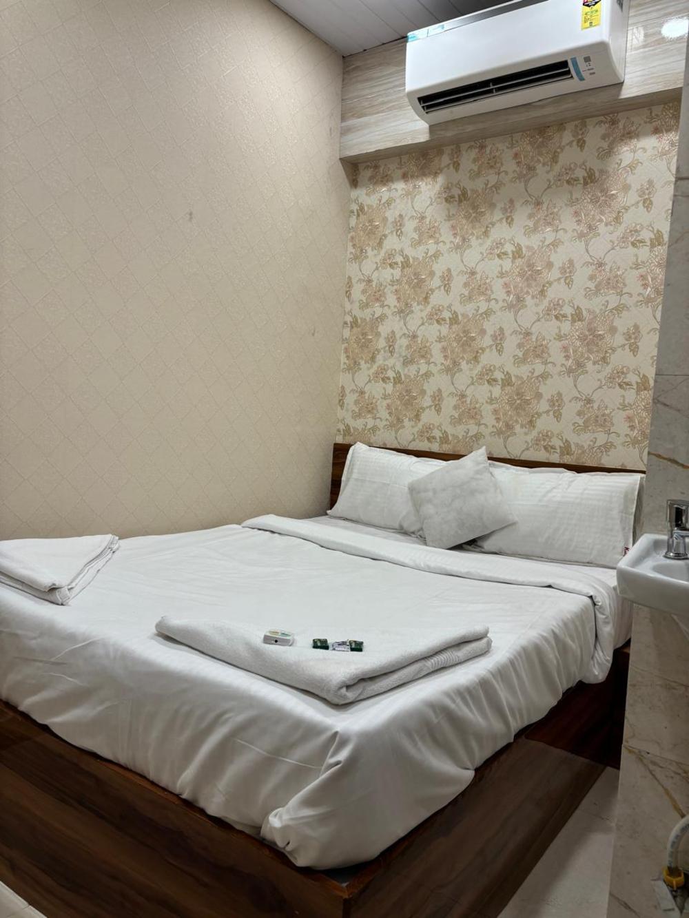 kohinoor guest house