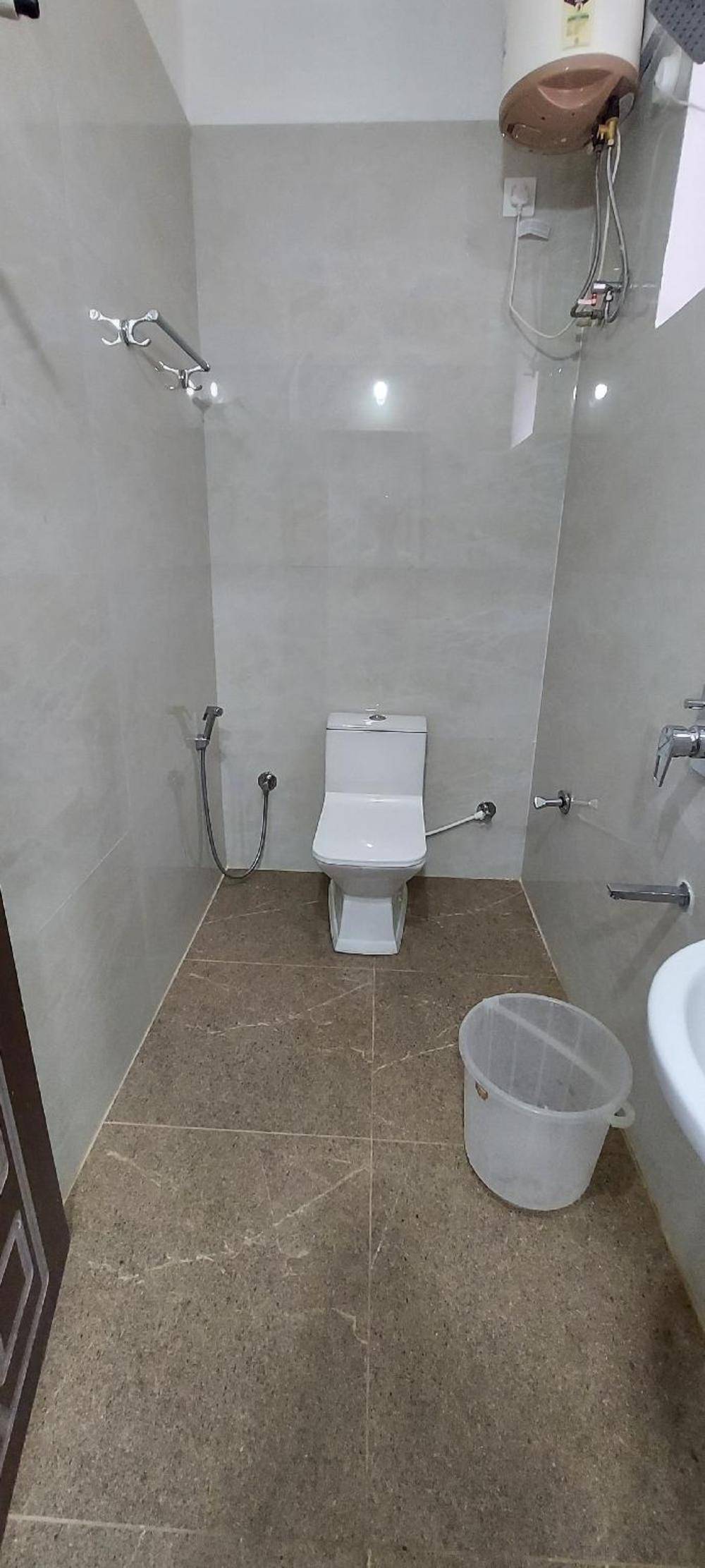 golden premier hotel near sr nagar