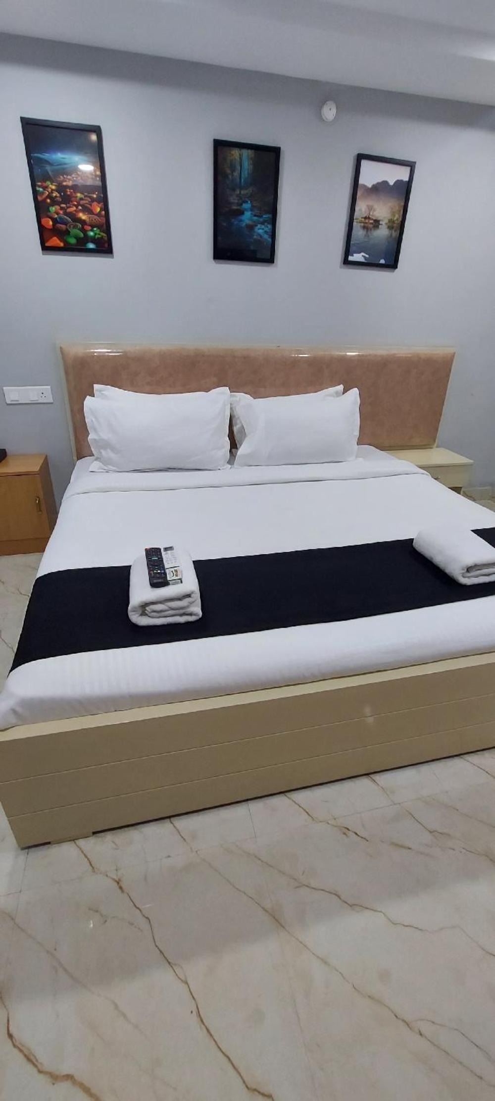 golden premier hotel near sr nagar