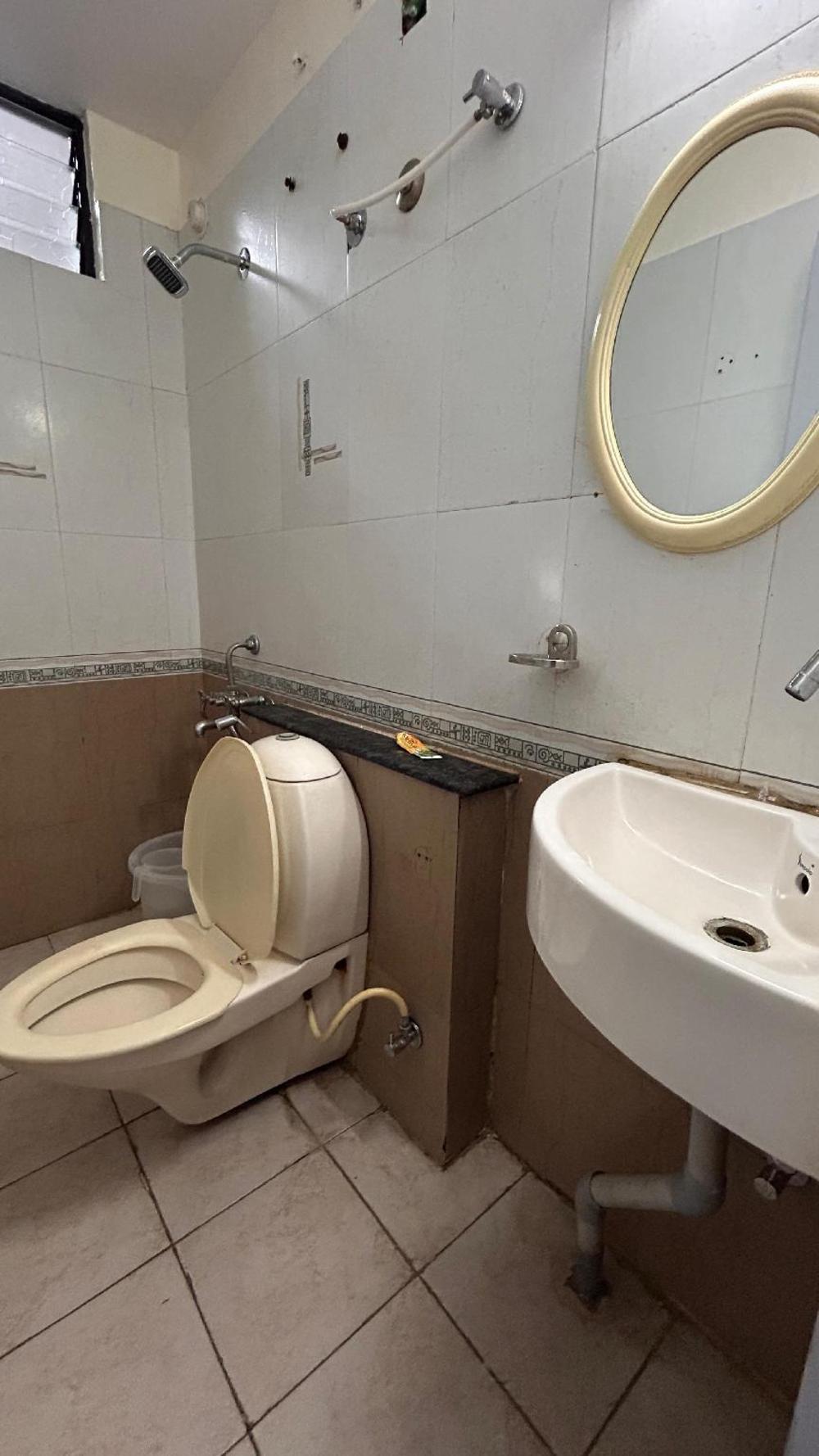 aradhya comforts mg road