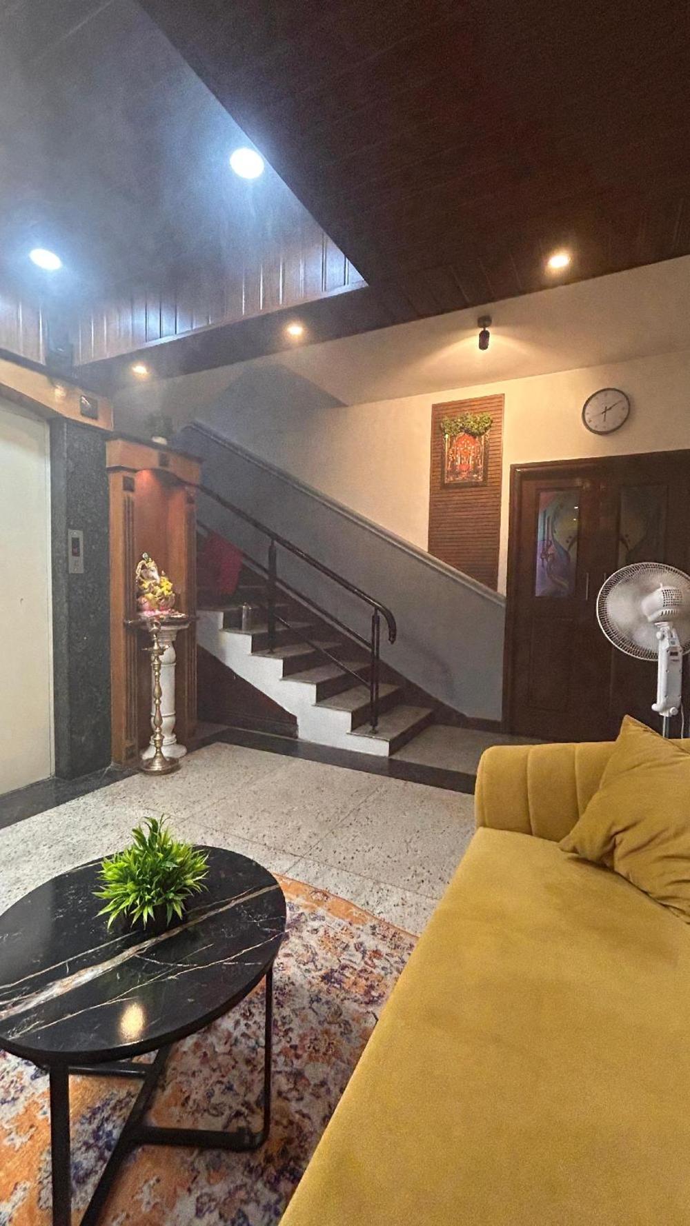 aradhya comforts mg road