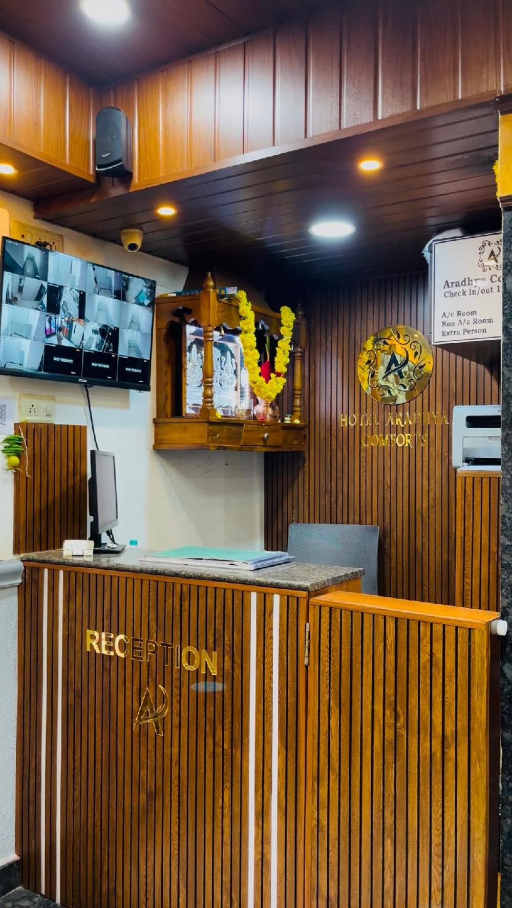 aradhya comforts mg road