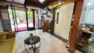 aradhya comforts mg road