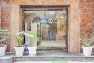 hotel o pink residency