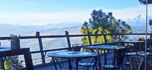 himalayan hobbit house