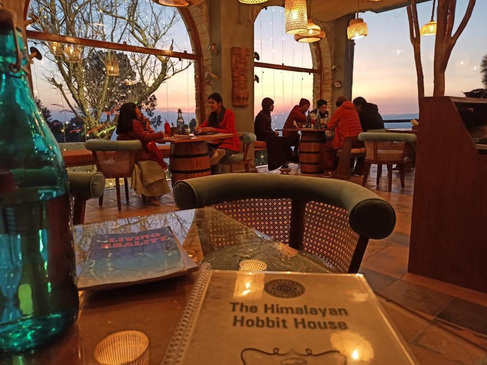 himalayan hobbit house