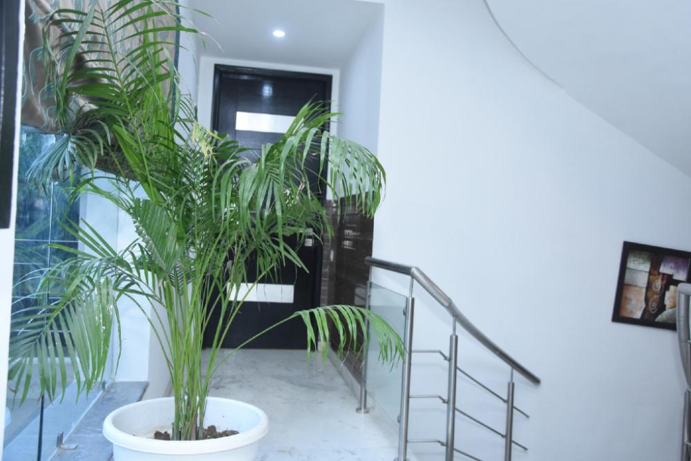 posh suites golf course road