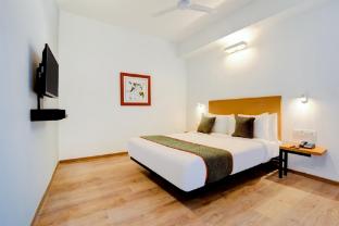 hotel crown omaxe the forest spa view