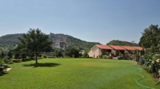 umber tree a nature side heaven resort