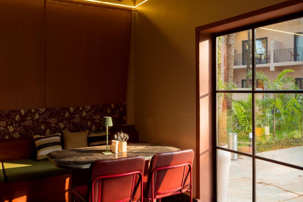 altr nativ morjim goa