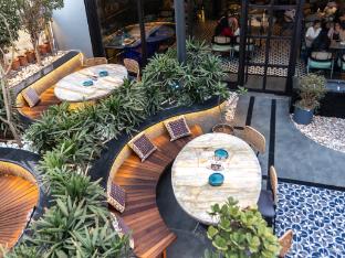 farishta garden and cafe