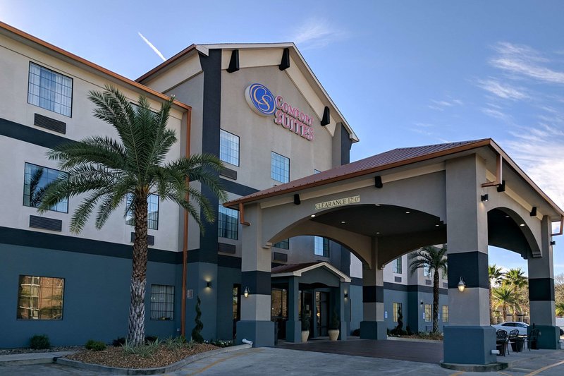 Comfort Suites Oil Center