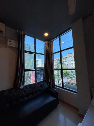 hotel aditya palace guwahati