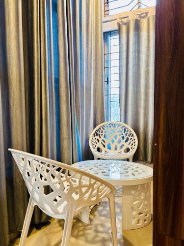 hotel aditya palace guwahati