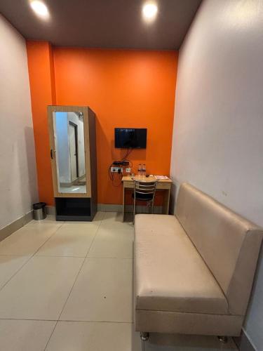 hotel aditya palace guwahati