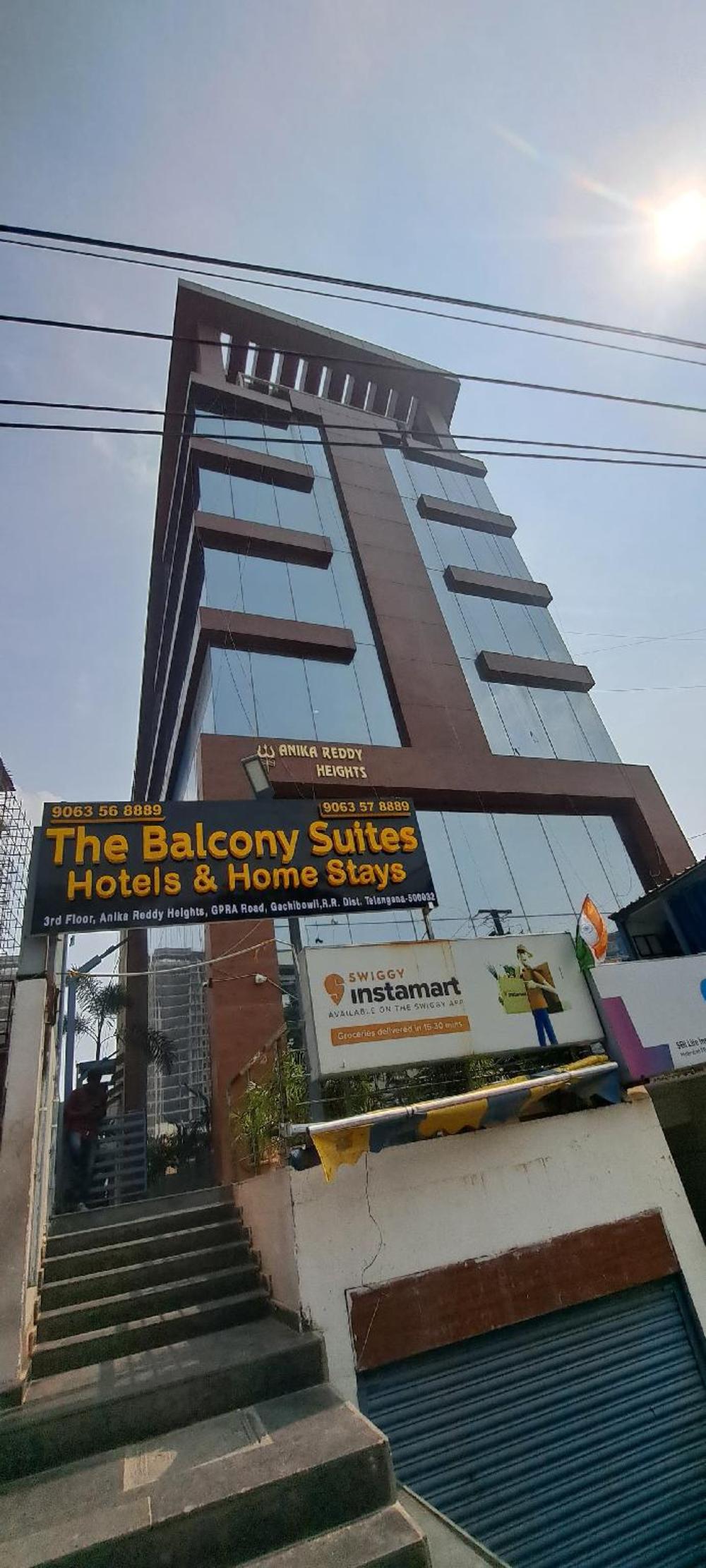 the balcony suites