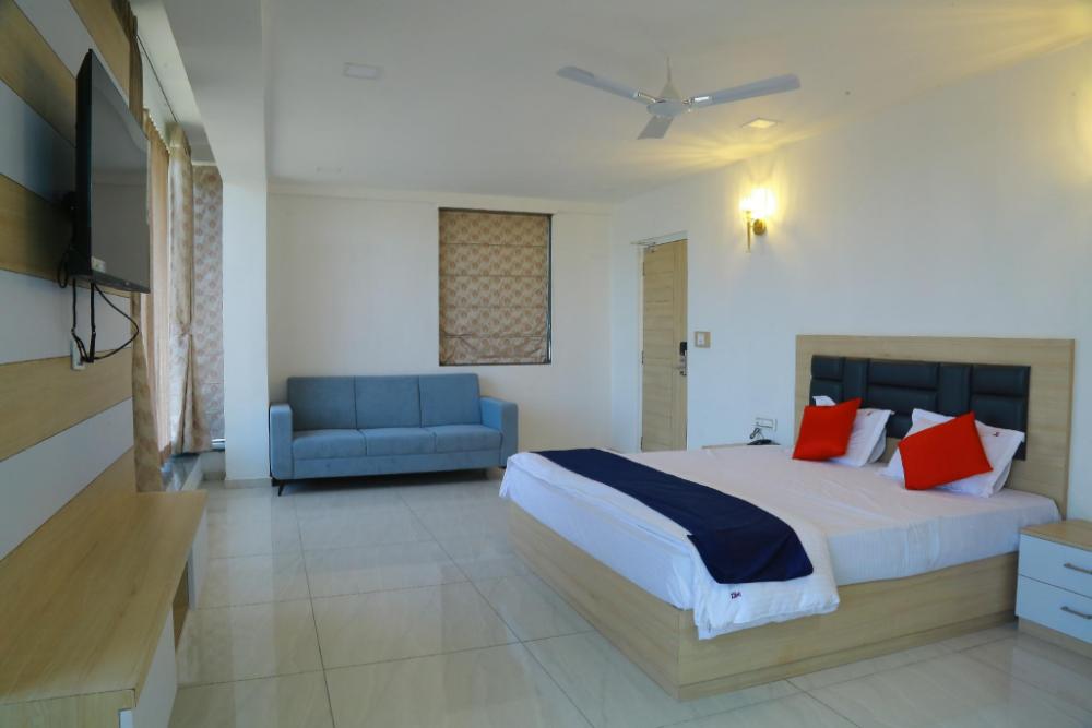 the balcony suites