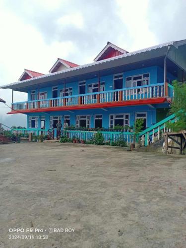 rishop mountain homestay