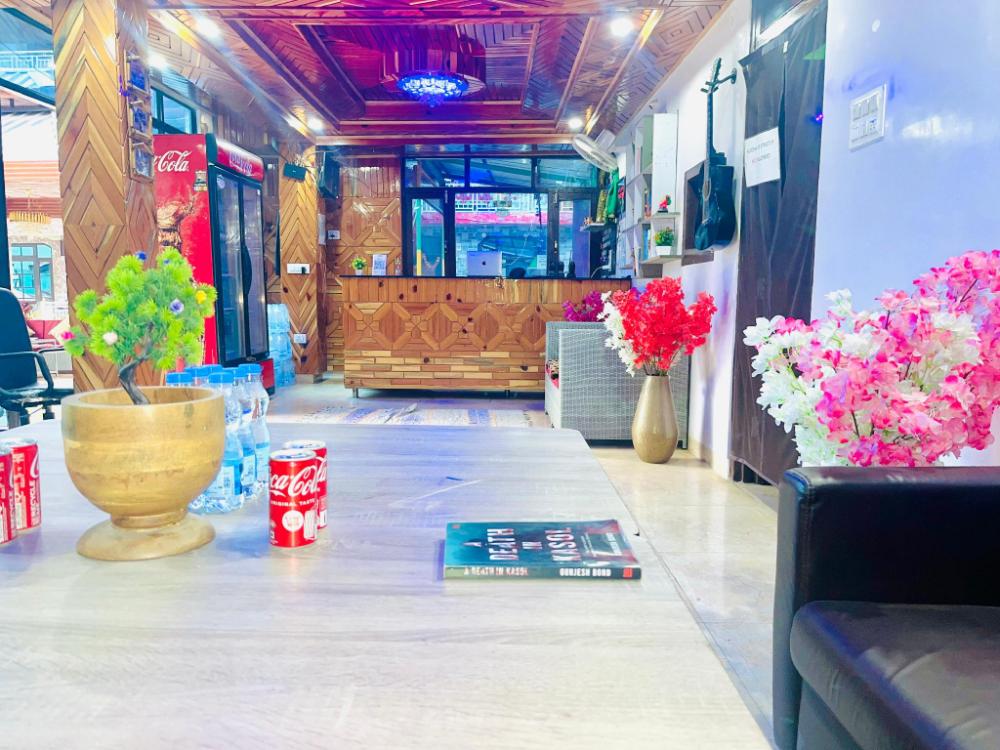 hotel dream valley river view kasol