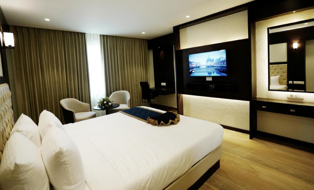 the ocean pearl times square