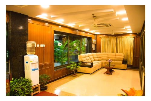 hotel sr tiruchendur