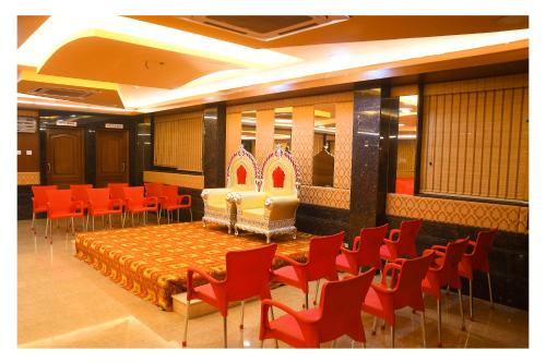 hotel sr tiruchendur
