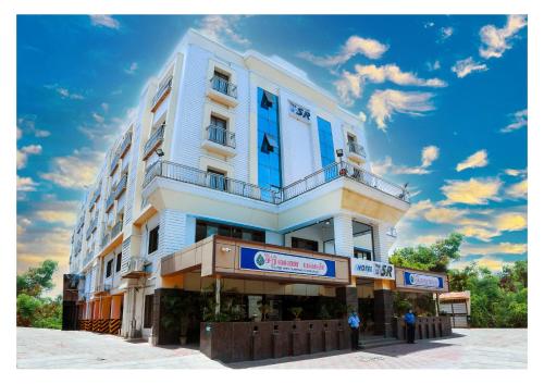 hotel sr tiruchendur