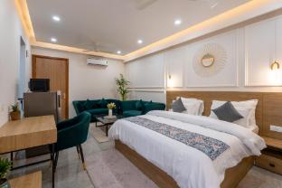 elegent studio on golf course road sterling