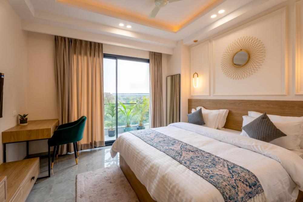 elegent studio on golf course road sterling