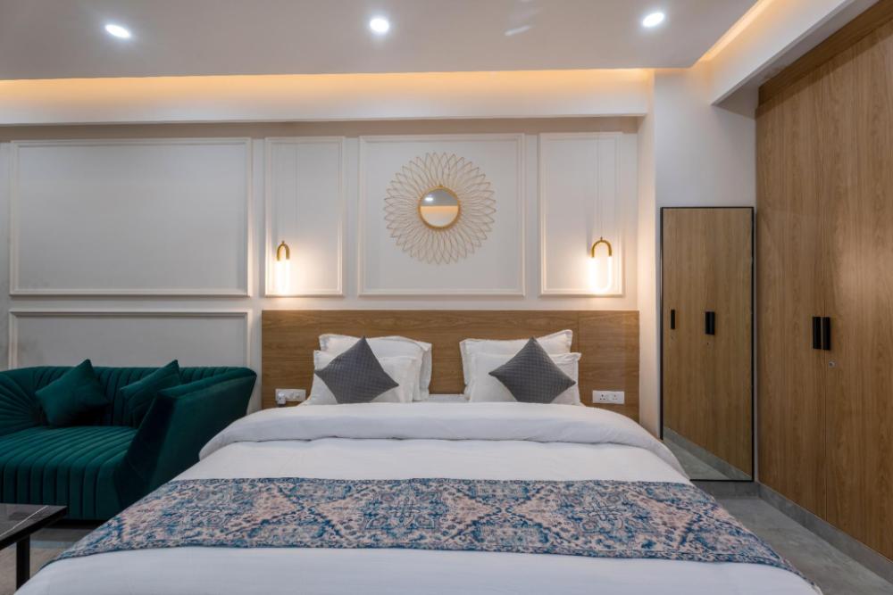 elegent studio on golf course road sterling