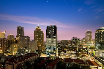 renaissance bangkok ratchaprasong hotel